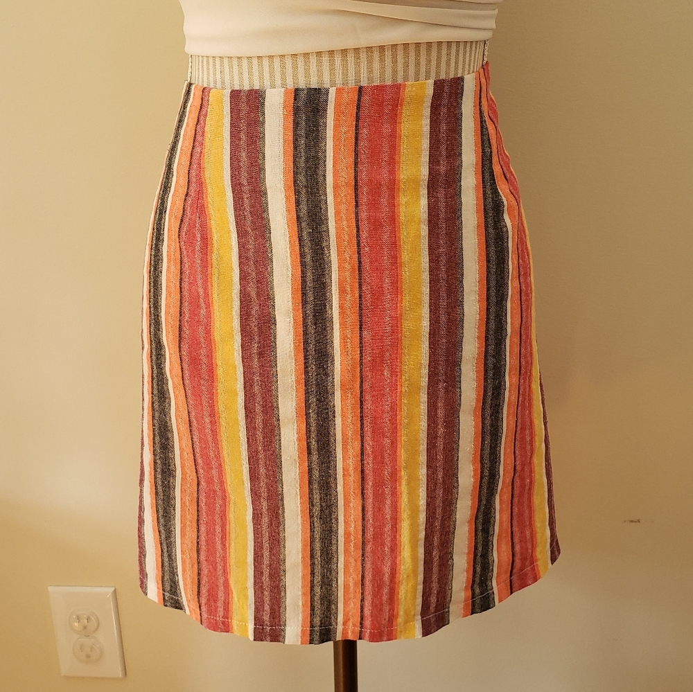 Linen striped mini skirt